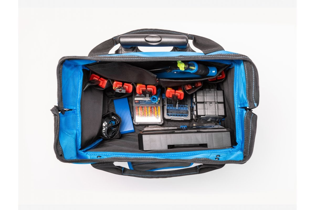 Assembly bag on wheels
