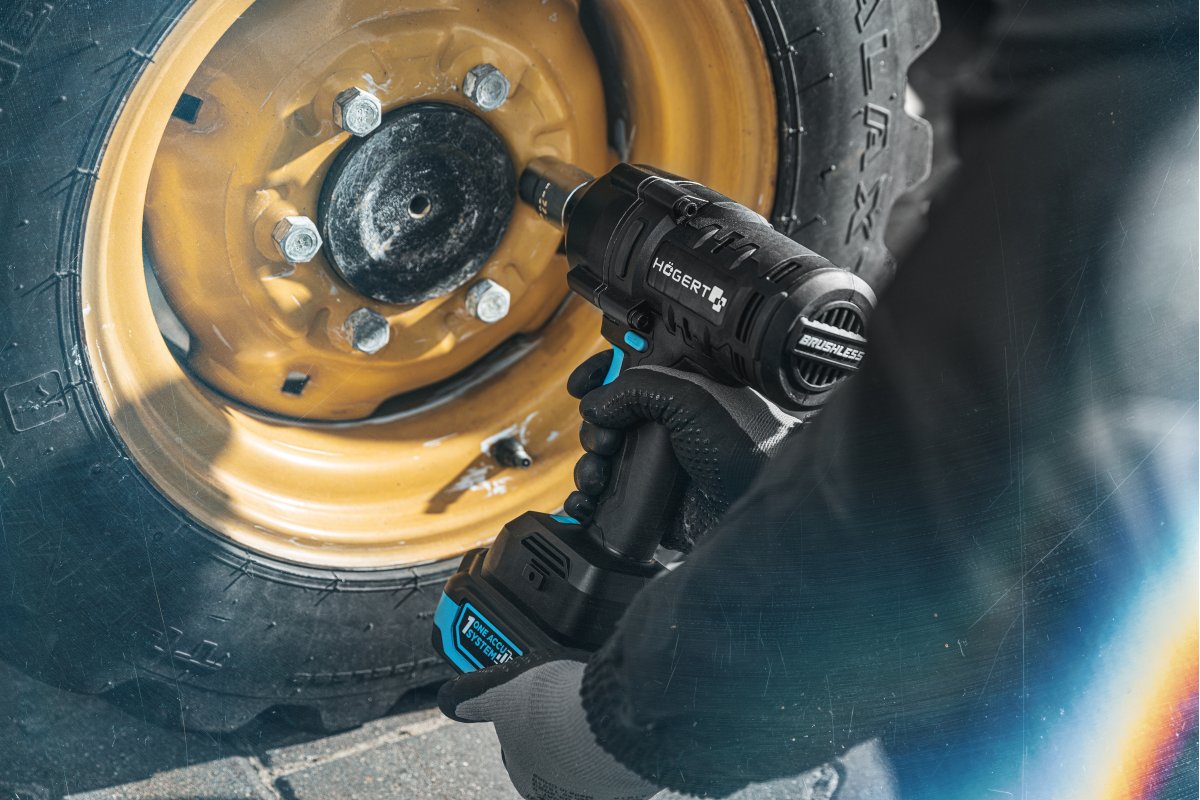 LLAVE DE IMPACTO SIN CEPILLO 1000 Nm 18V