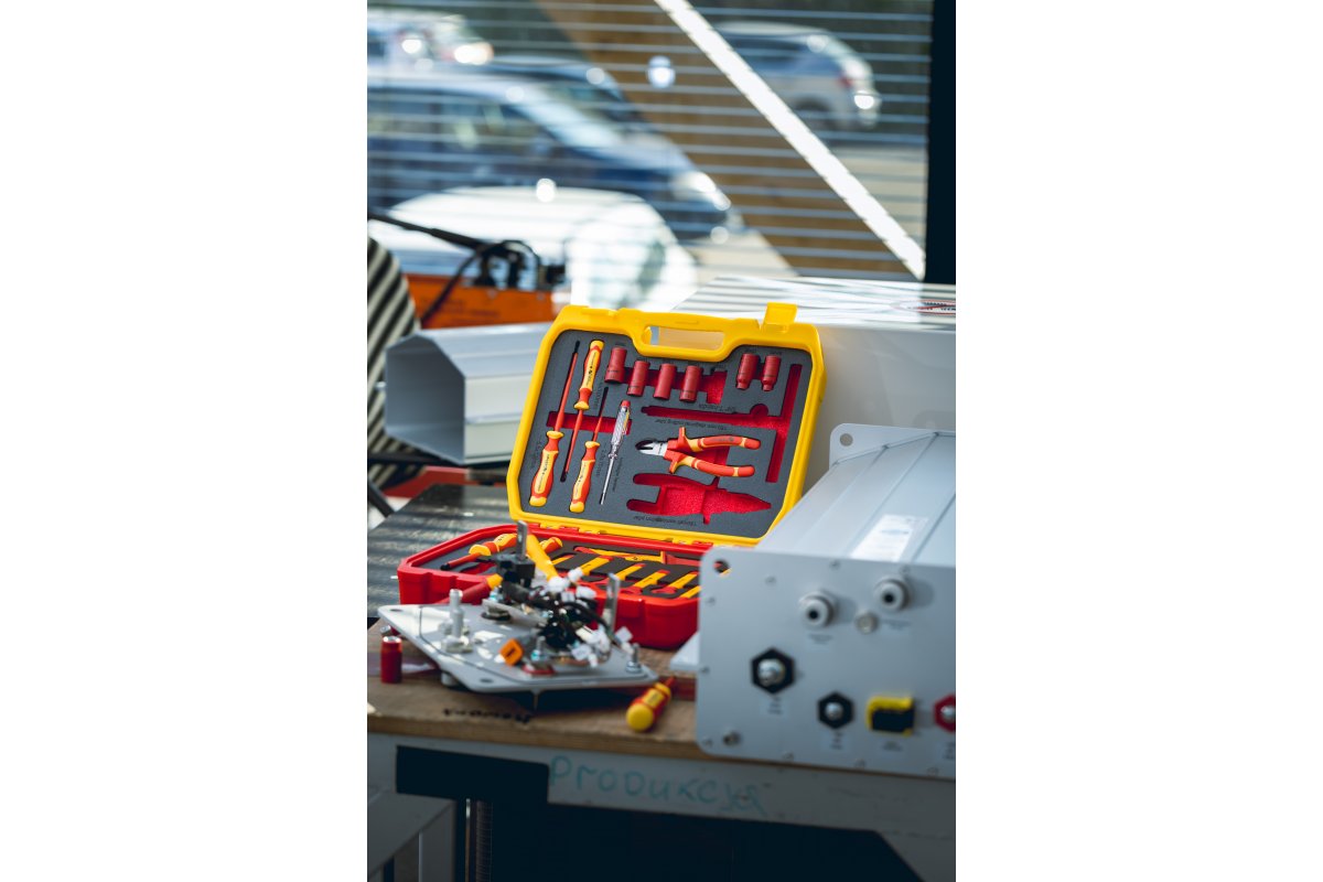 Insulated tool set 1000 V, 25 pcs.
