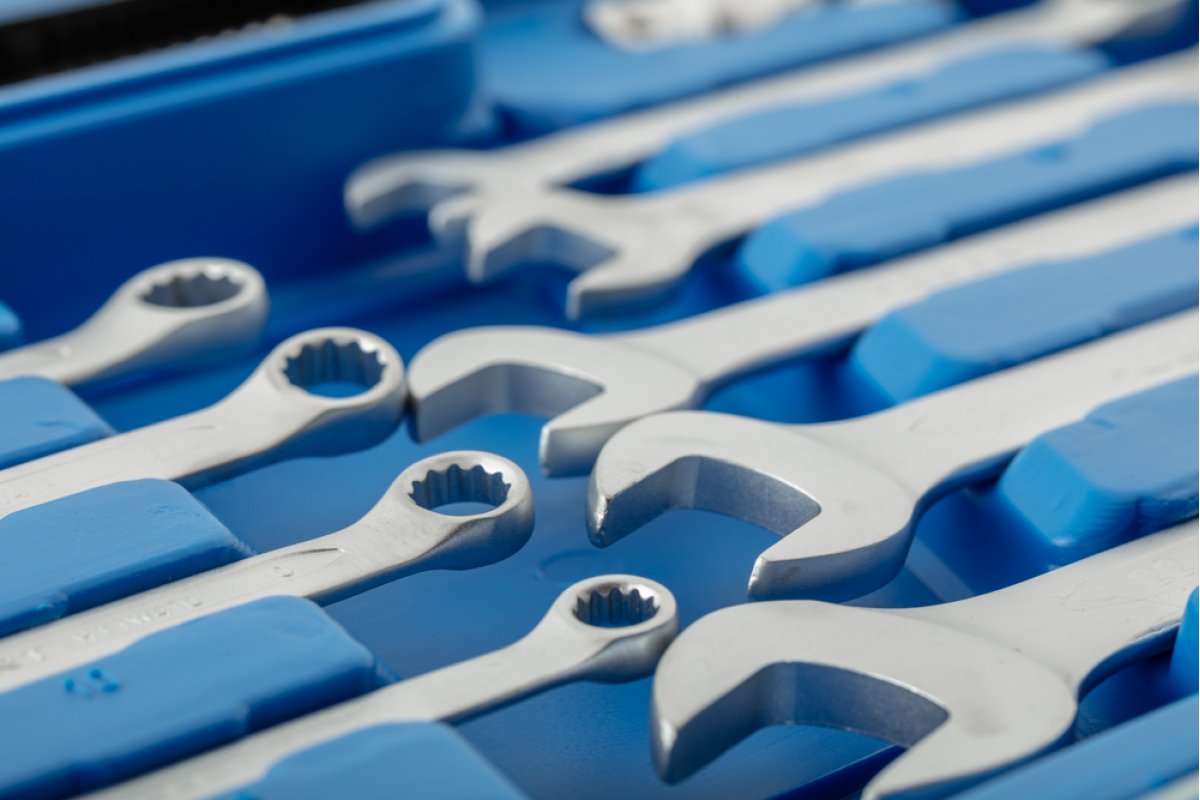 Tool set, 85 pcs, two-color suitcase