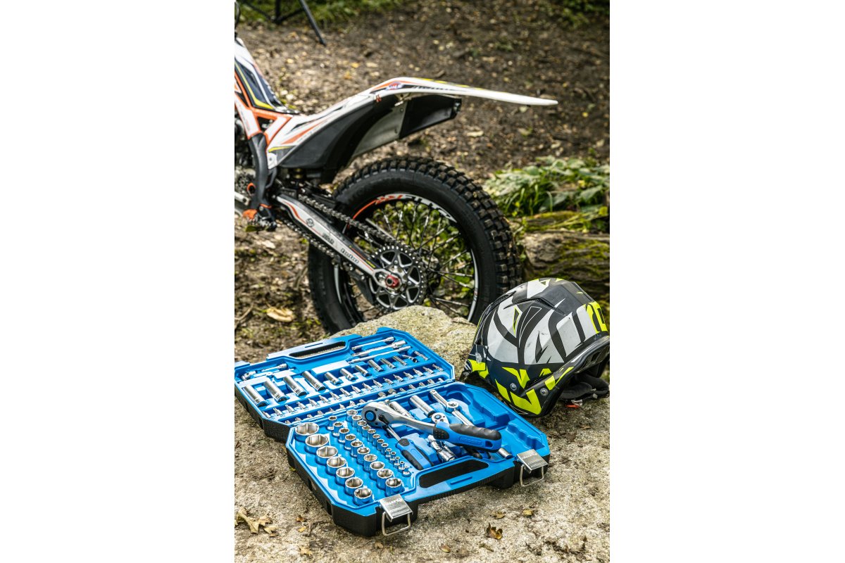 Tool set 95 pcs, two-color suitcase