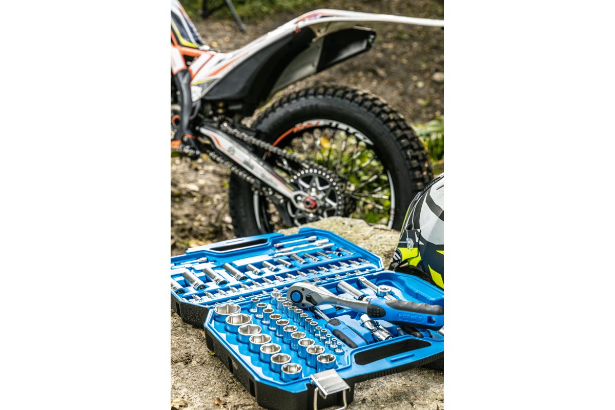 Tool set 95 pcs, two-color suitcase