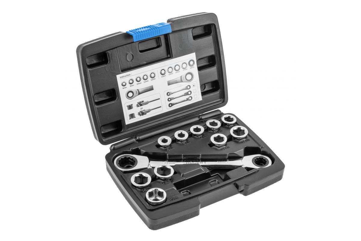 Ratchet ring spanner with sockets