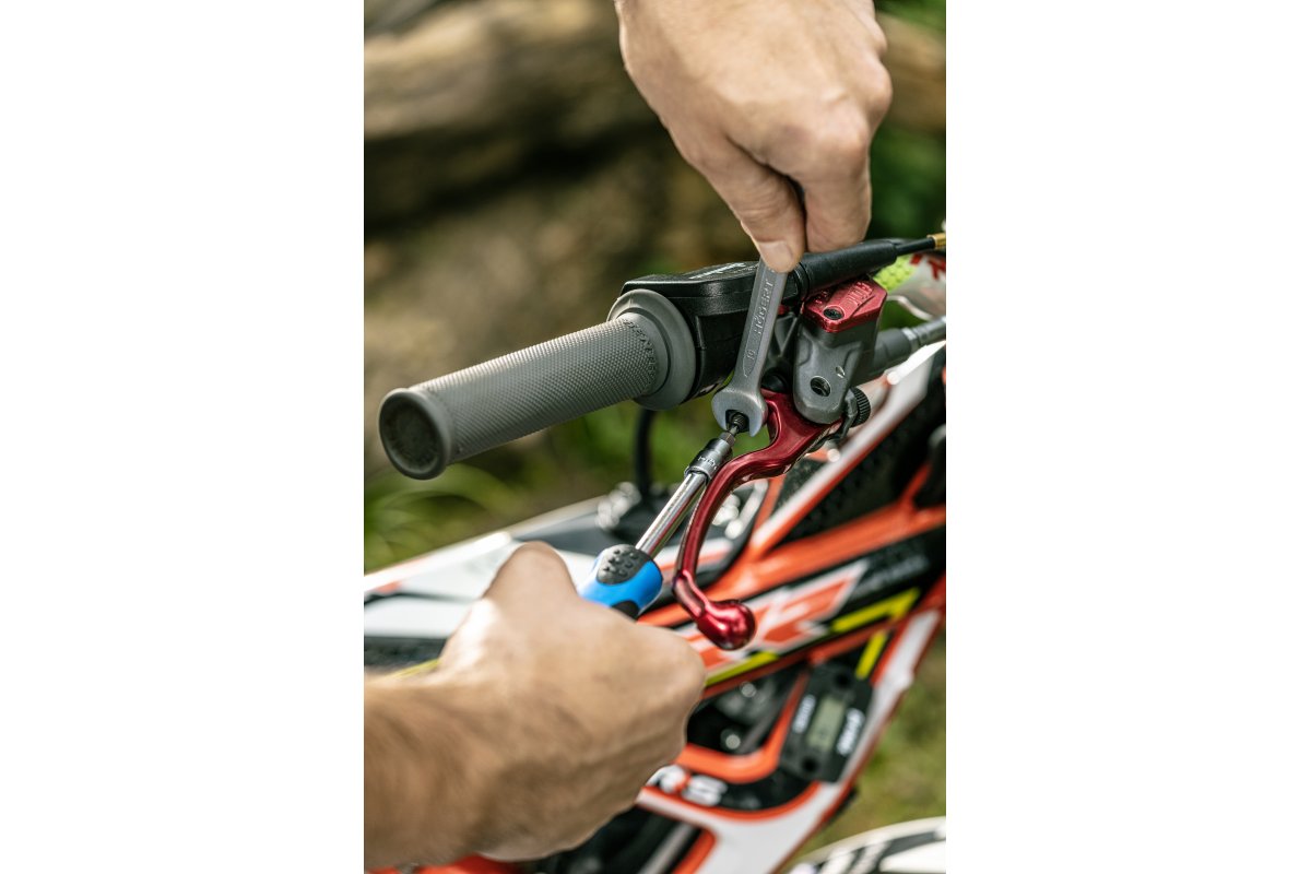 Spinner handle 1/4", 150 mm