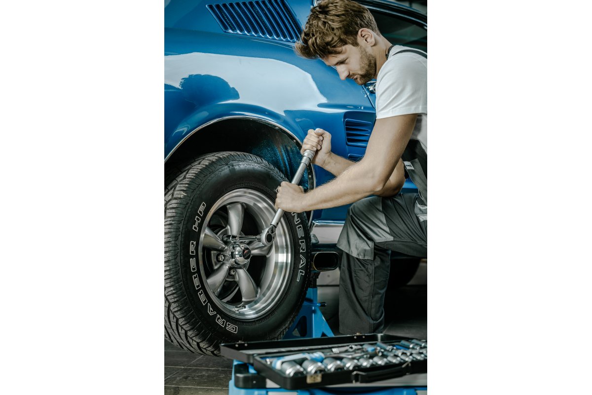 Klucz dynamometryczny 1/2", 42-210Nm