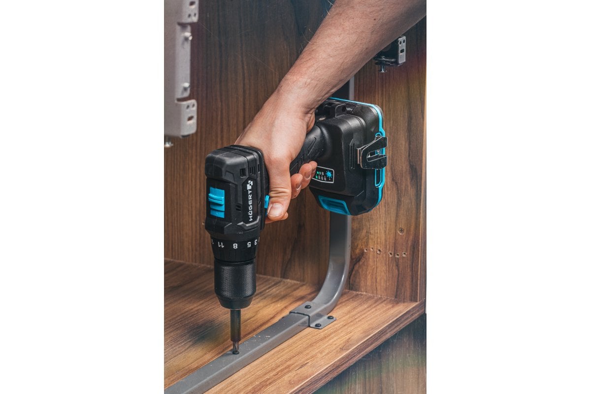 Brushless Compact Drill Driver 40Nm 18V