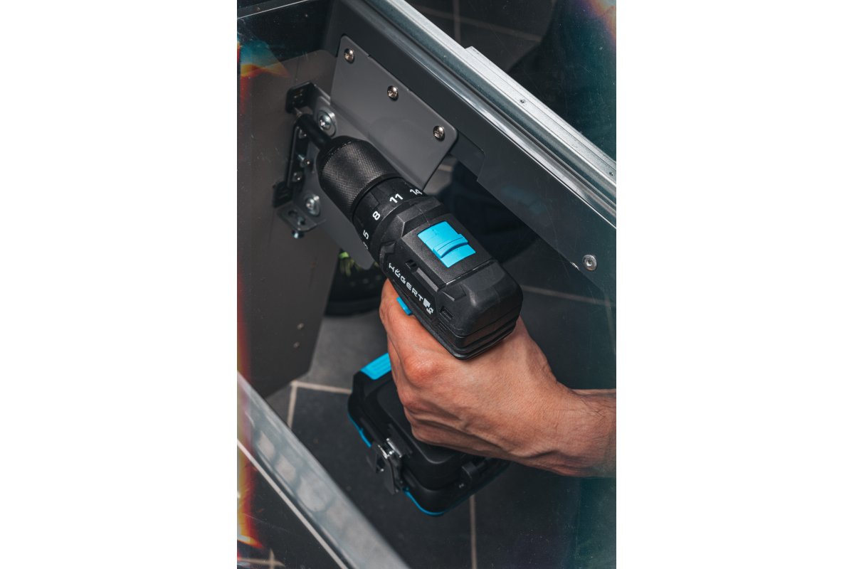 Brushless Compact Drill Driver 40Nm 18V
