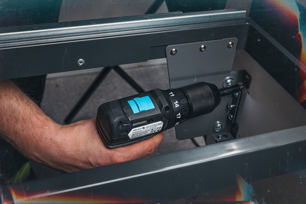 Brushless Compact Drill Driver 40Nm 18V