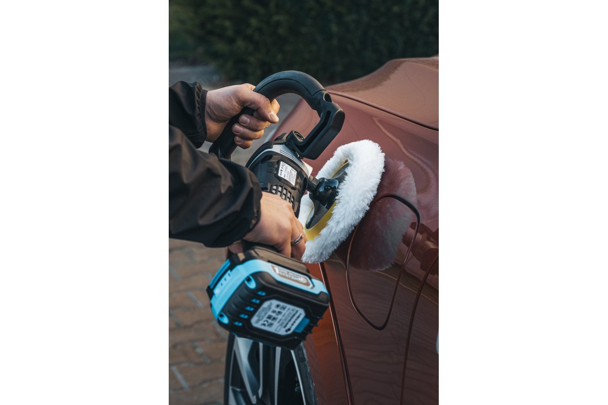 Bezkartáčová leštička 150mm 18V