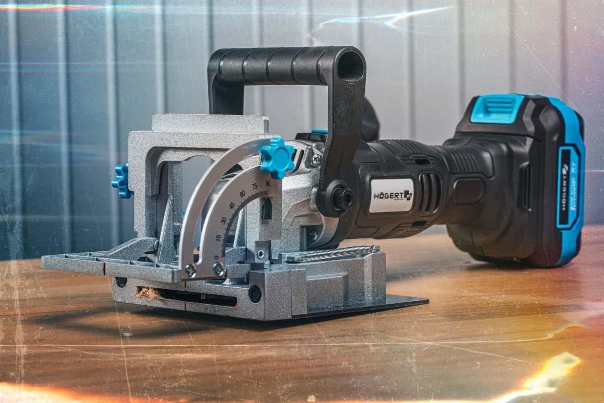 Milling machine for carpentry joints 18V