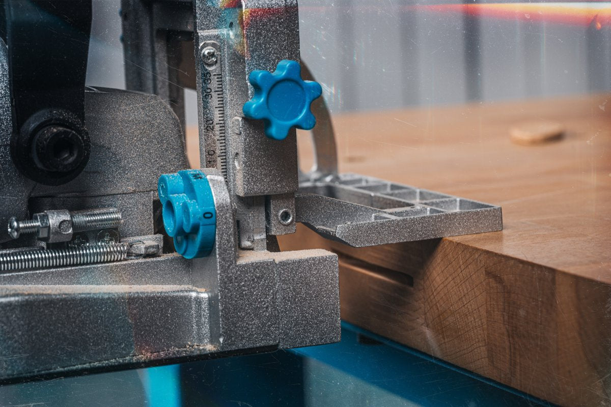Milling machine for carpentry joints 18V
