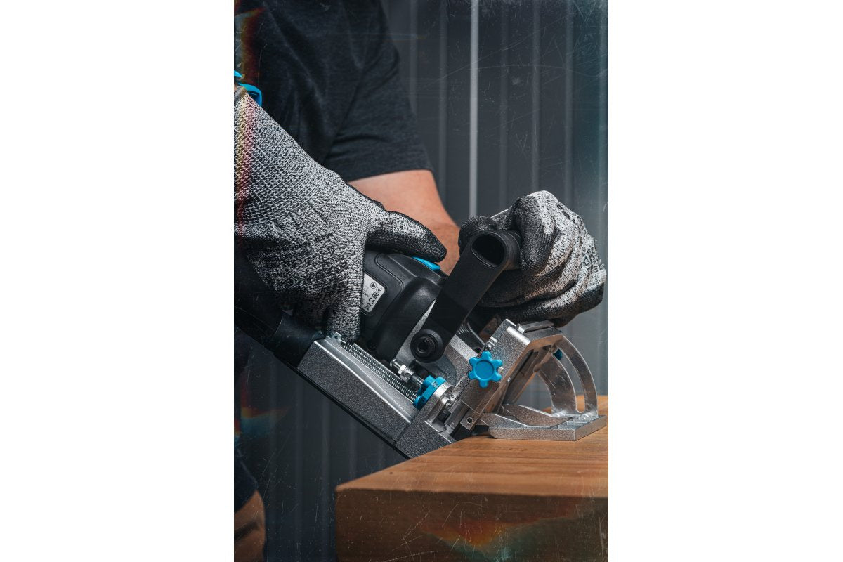 Milling machine for carpentry joints 18V