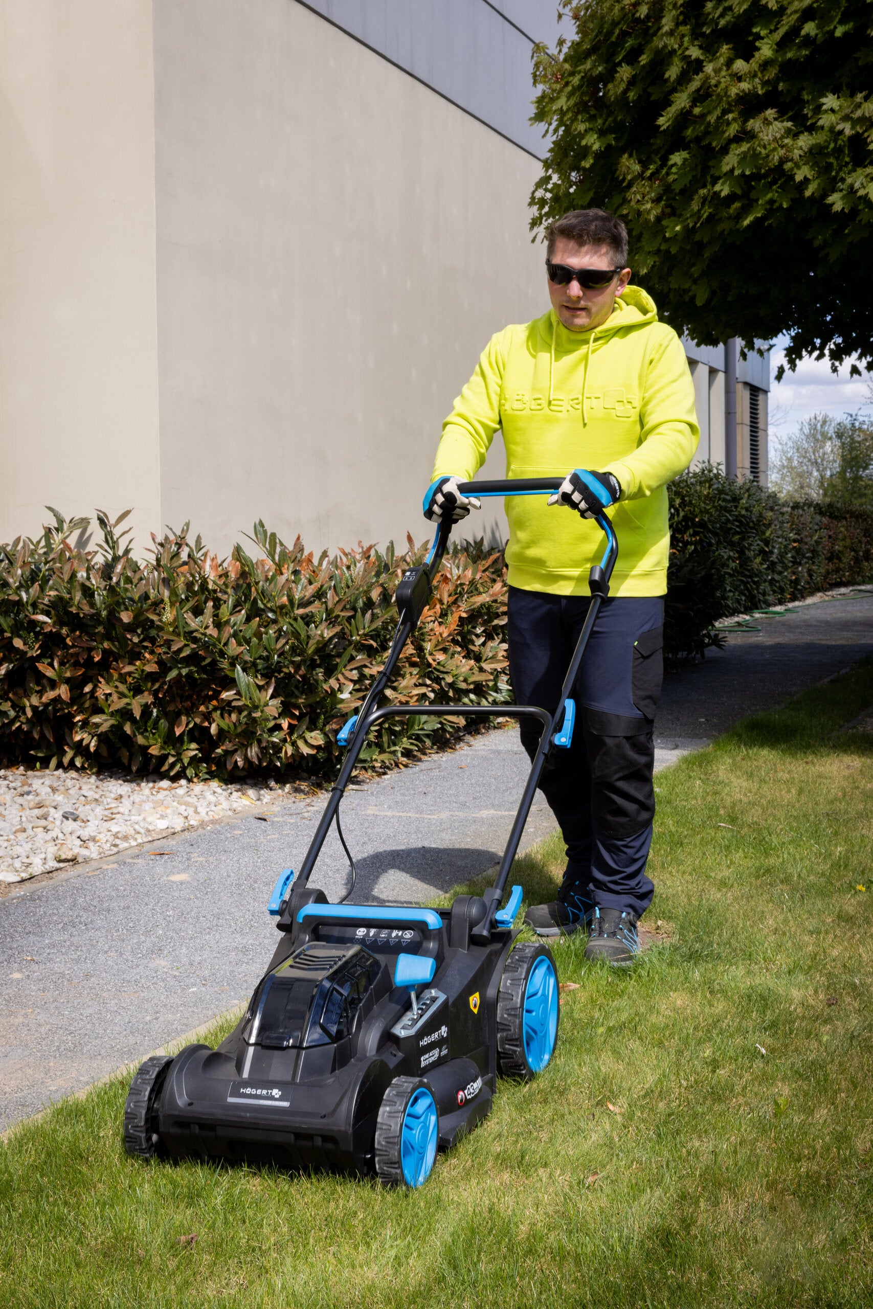 Tondeuse sans balais 43 cm 2x18V