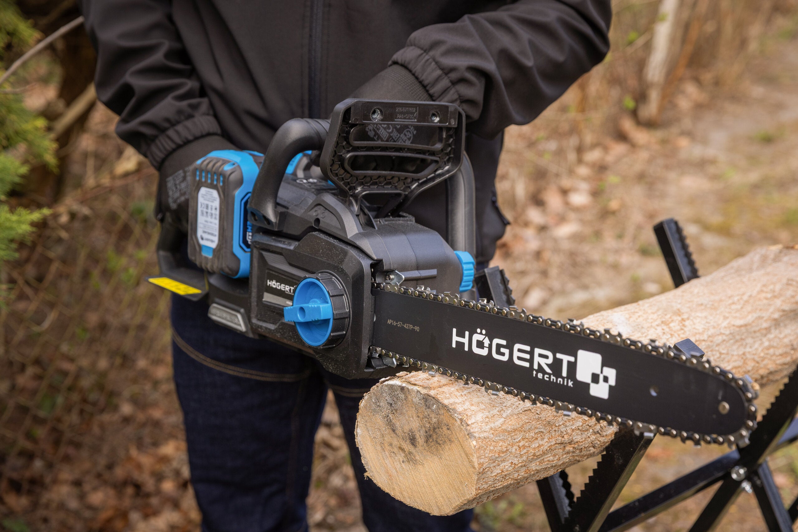 Brushless chainsaw 2x18V