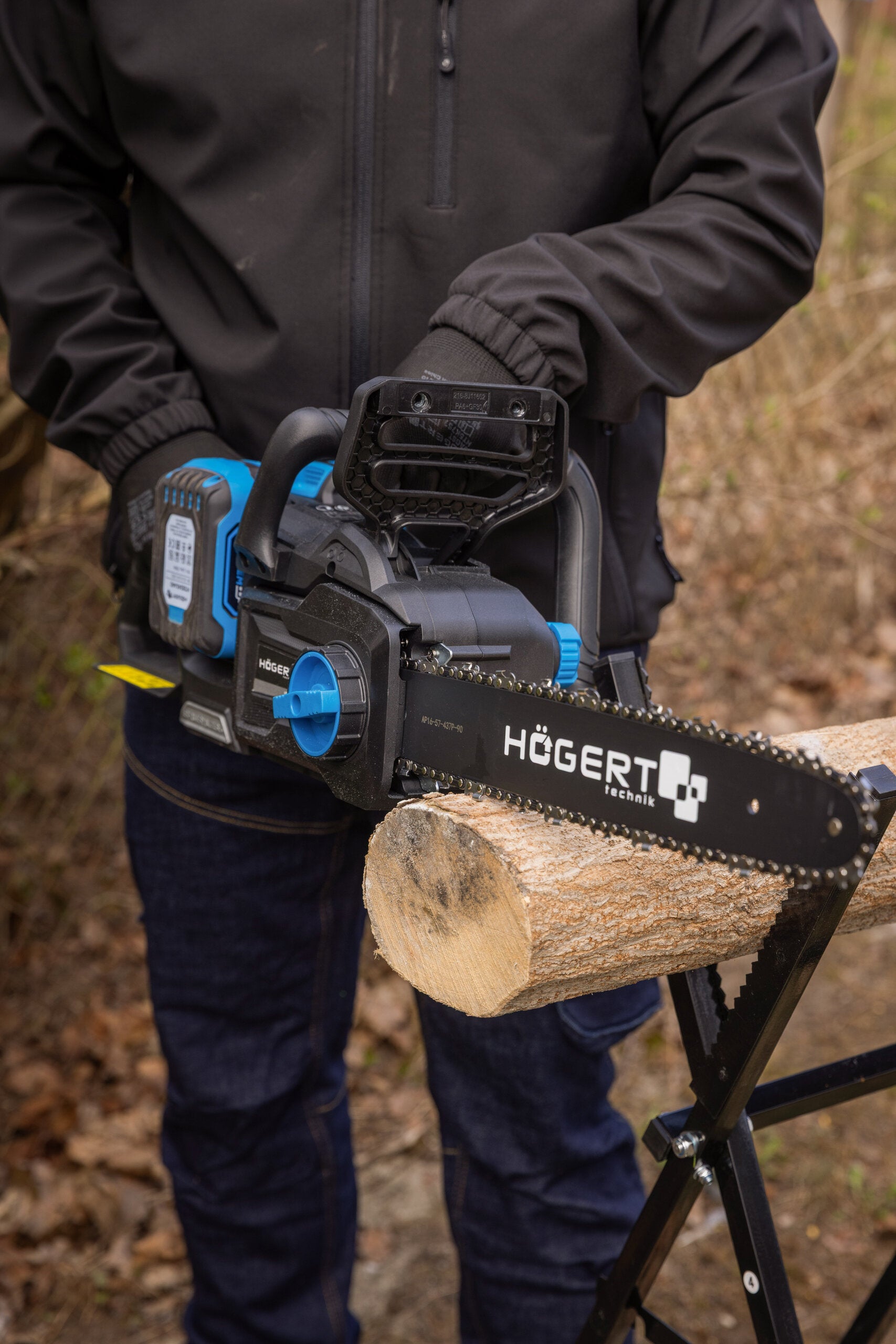 Brushless chainsaw 2x18V