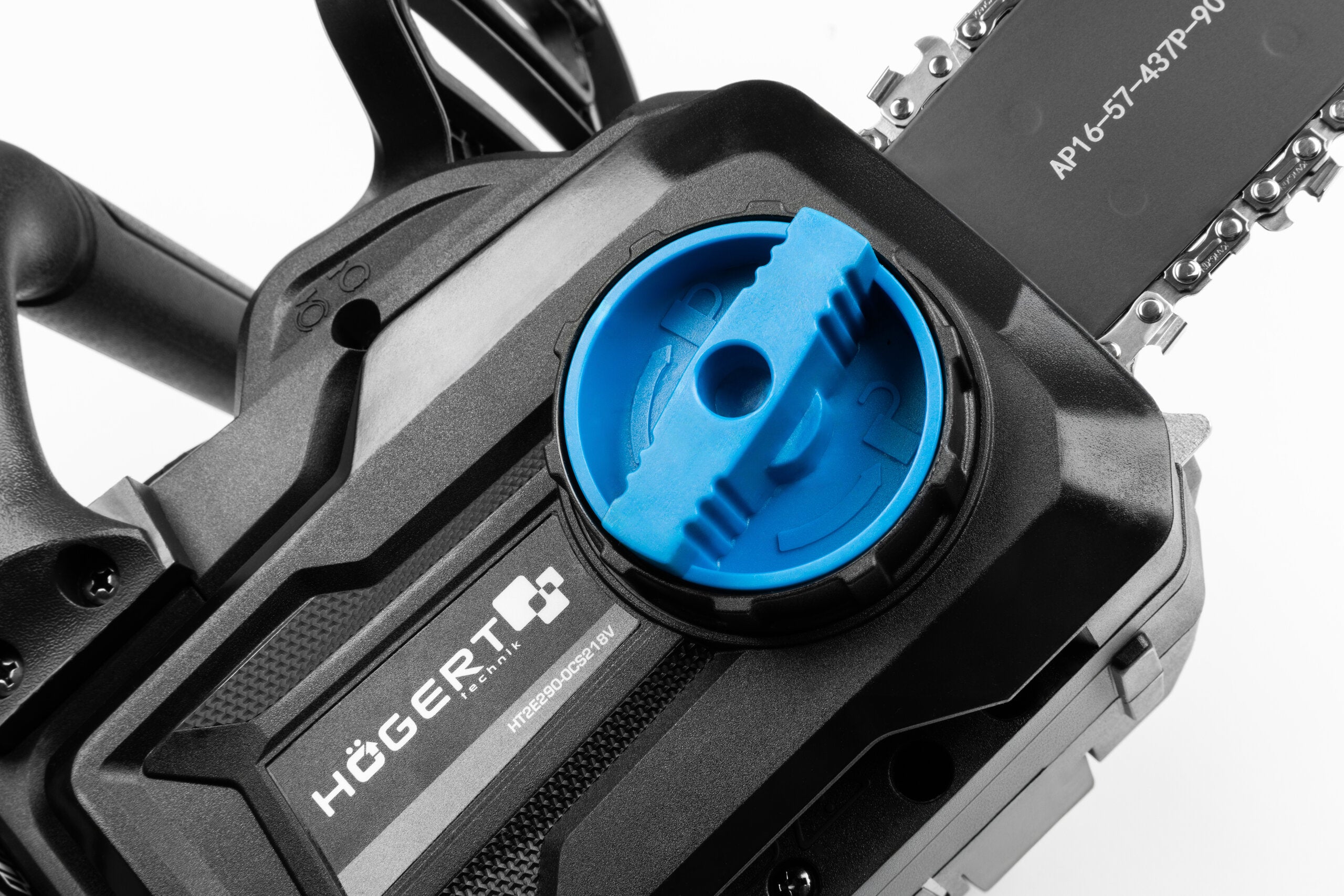 Brushless chainsaw kit with 2x4Ah batteries and DUO charger