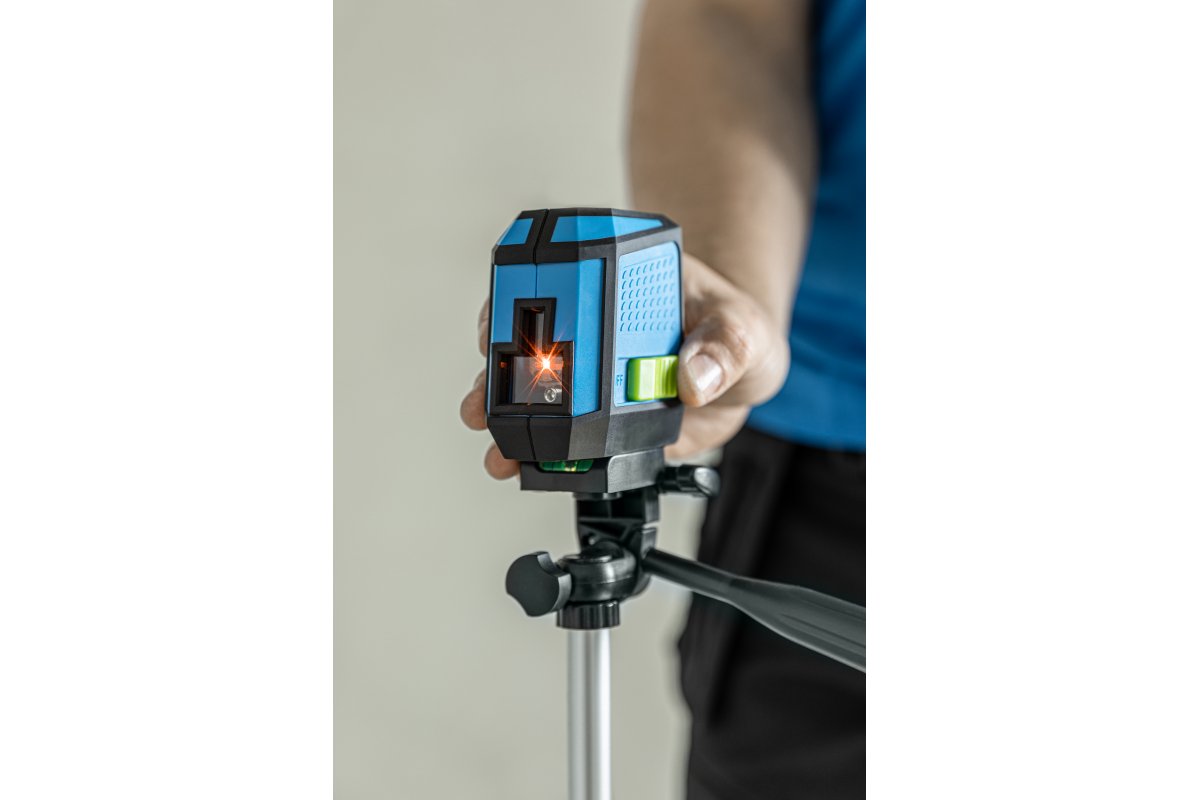 Red laser level