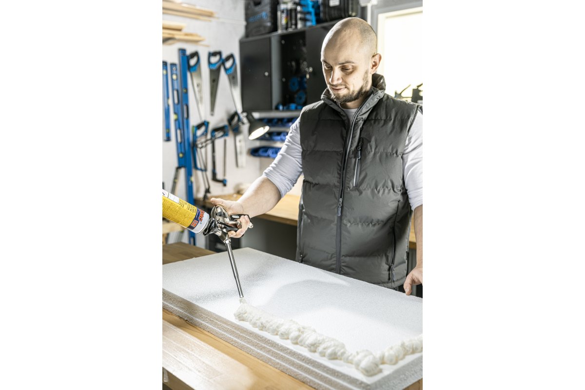 Foam gun