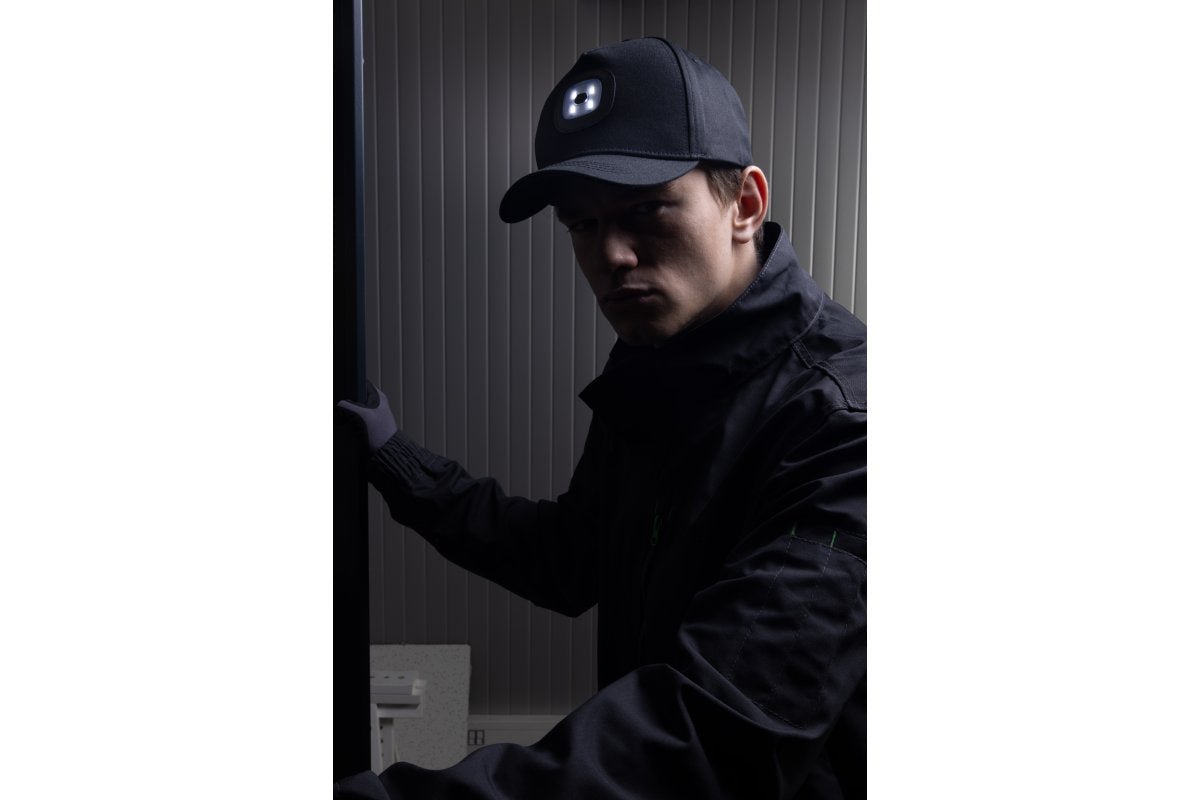 DAHN czapka z daszkiem LED