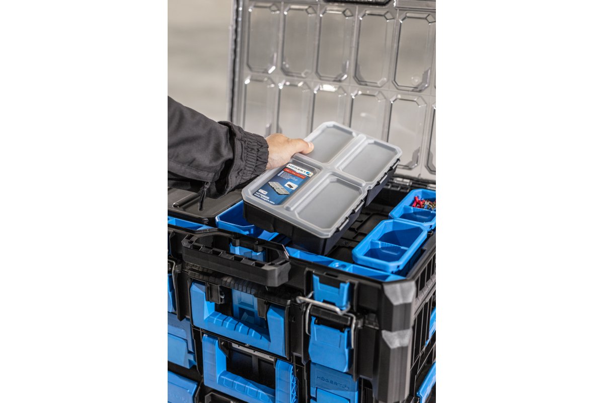 Luggage organizer low
